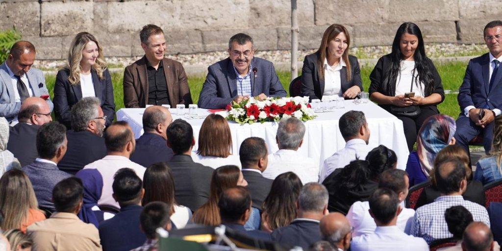 Bakan Yusuf Tekin Açıkladı: Eğitimde Yeni Dönem Başlıyor!