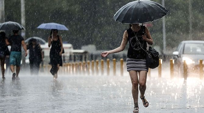 Meteoroloji'den kritik uyarı! Bu illerde yaşayanlar dikkat, gök gürültülü sağanak yağış bekleniyor.